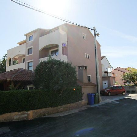 Apartments Lili Biograd Na Moru Bagian luar foto