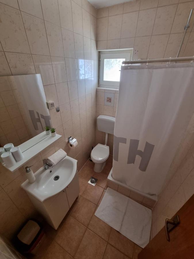 Apartments Lili Biograd Na Moru Bagian luar foto