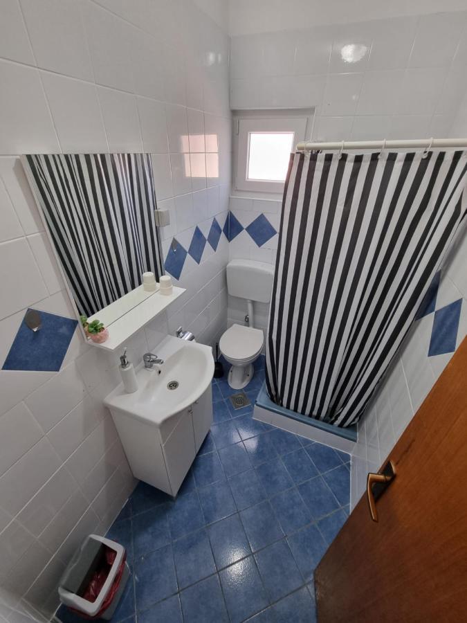 Apartments Lili Biograd Na Moru Bagian luar foto