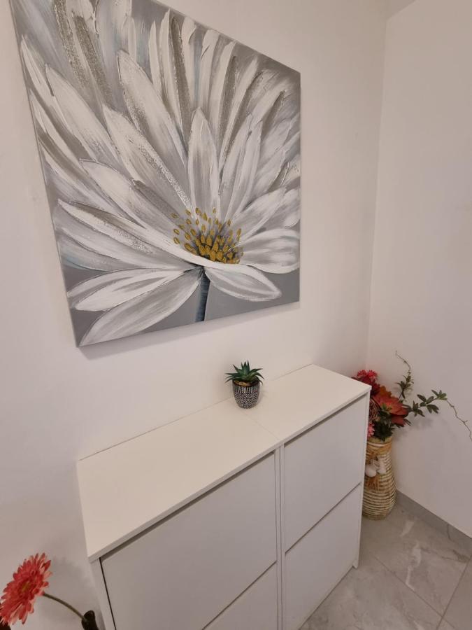 Apartments Lili Biograd Na Moru Bagian luar foto