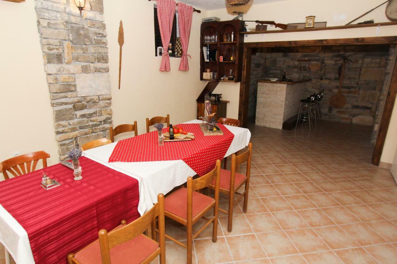 Apartments Lili Biograd Na Moru Bagian luar foto